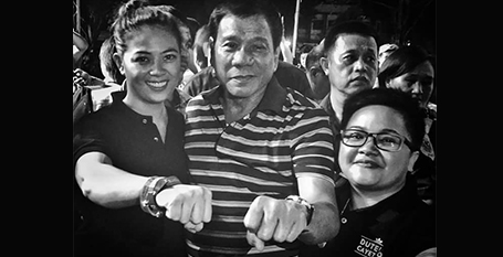 Aiza Seguerra and Liza Diño-Seguerra pictured with Rodrigo Duterte 